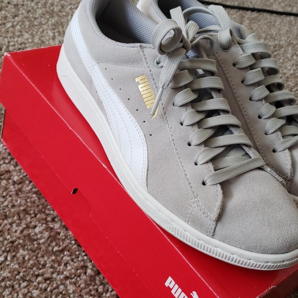 Sneakers - Picture 3 of 3